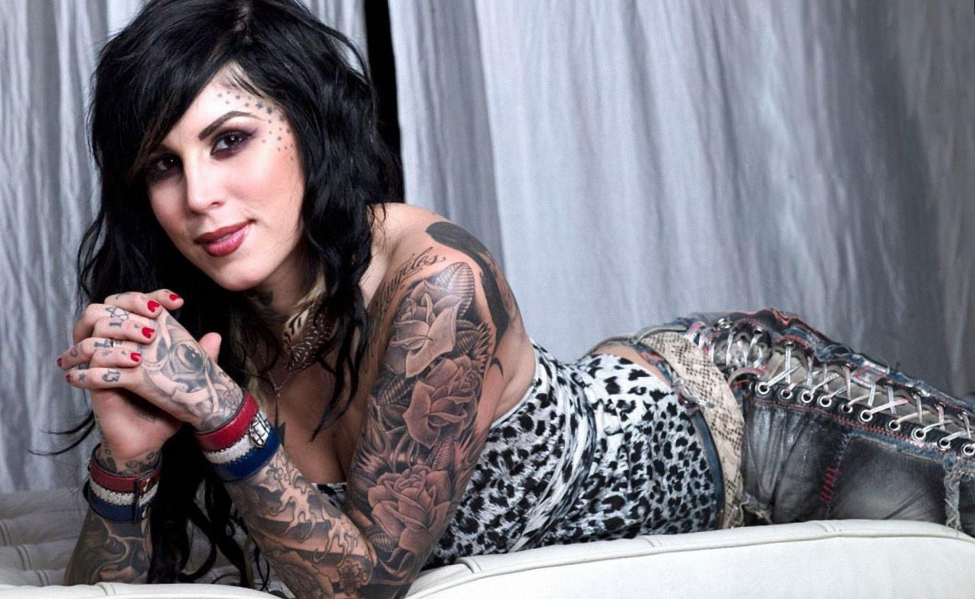 celebrity-kat-von-d-plastic-surgery-photos-video