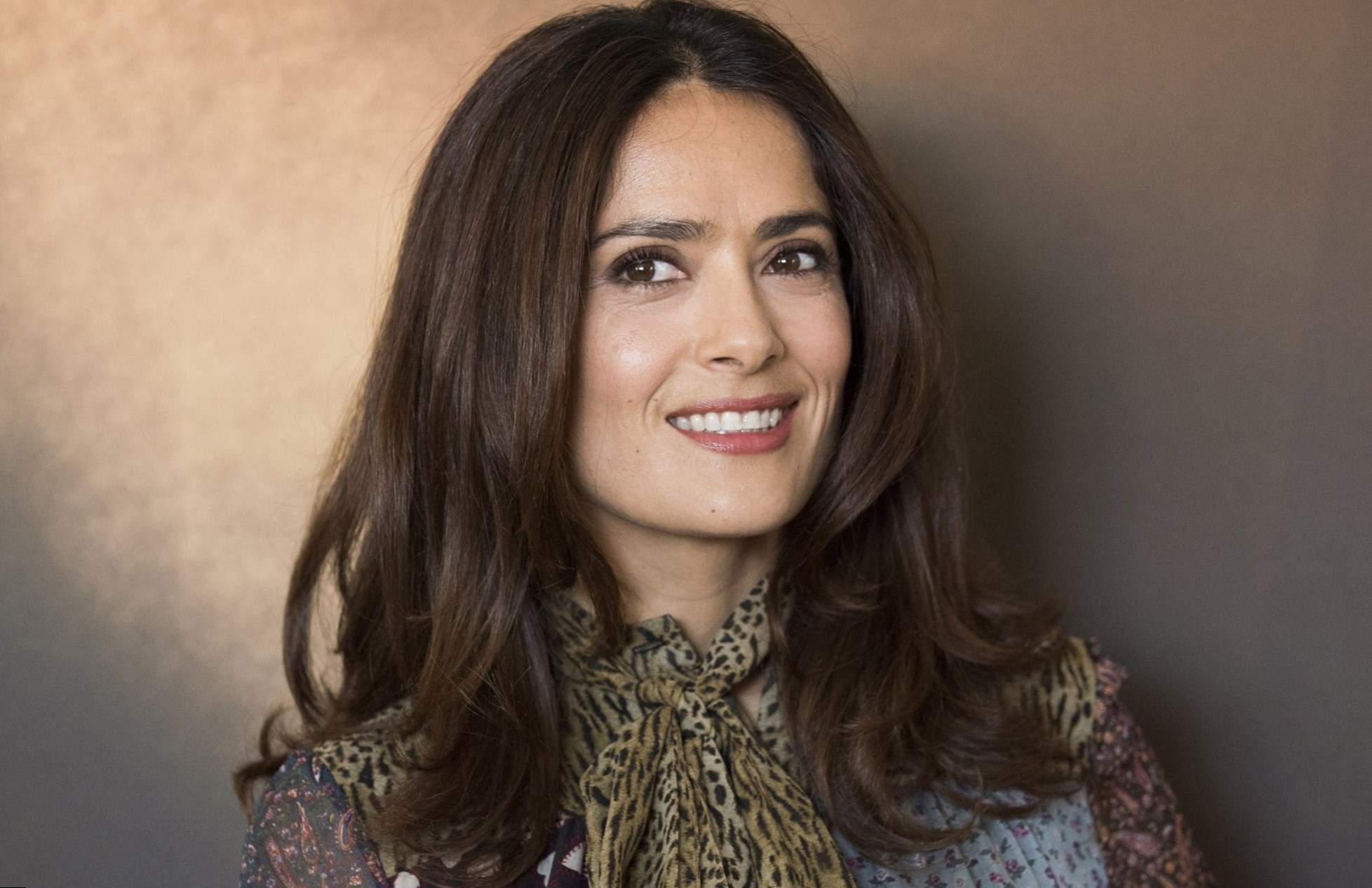 Salma Hayek weight, height and age. We know it all!