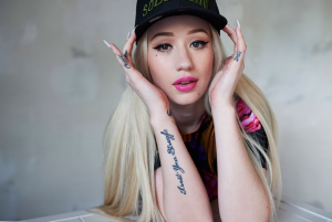 Iggy Azalea plastic surgery