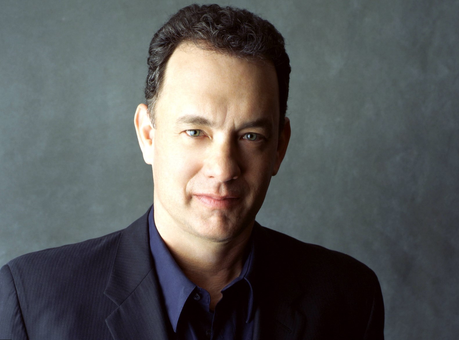 celebrity-tom-hanks-weight-changes-photos-video