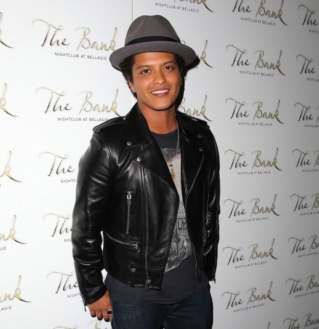 Bruno Mars Looks & Style - photos