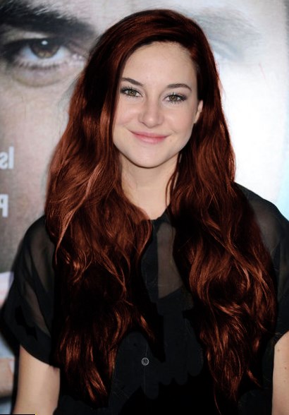 Celebrity Shailene Woodley - hair changes, photos, video