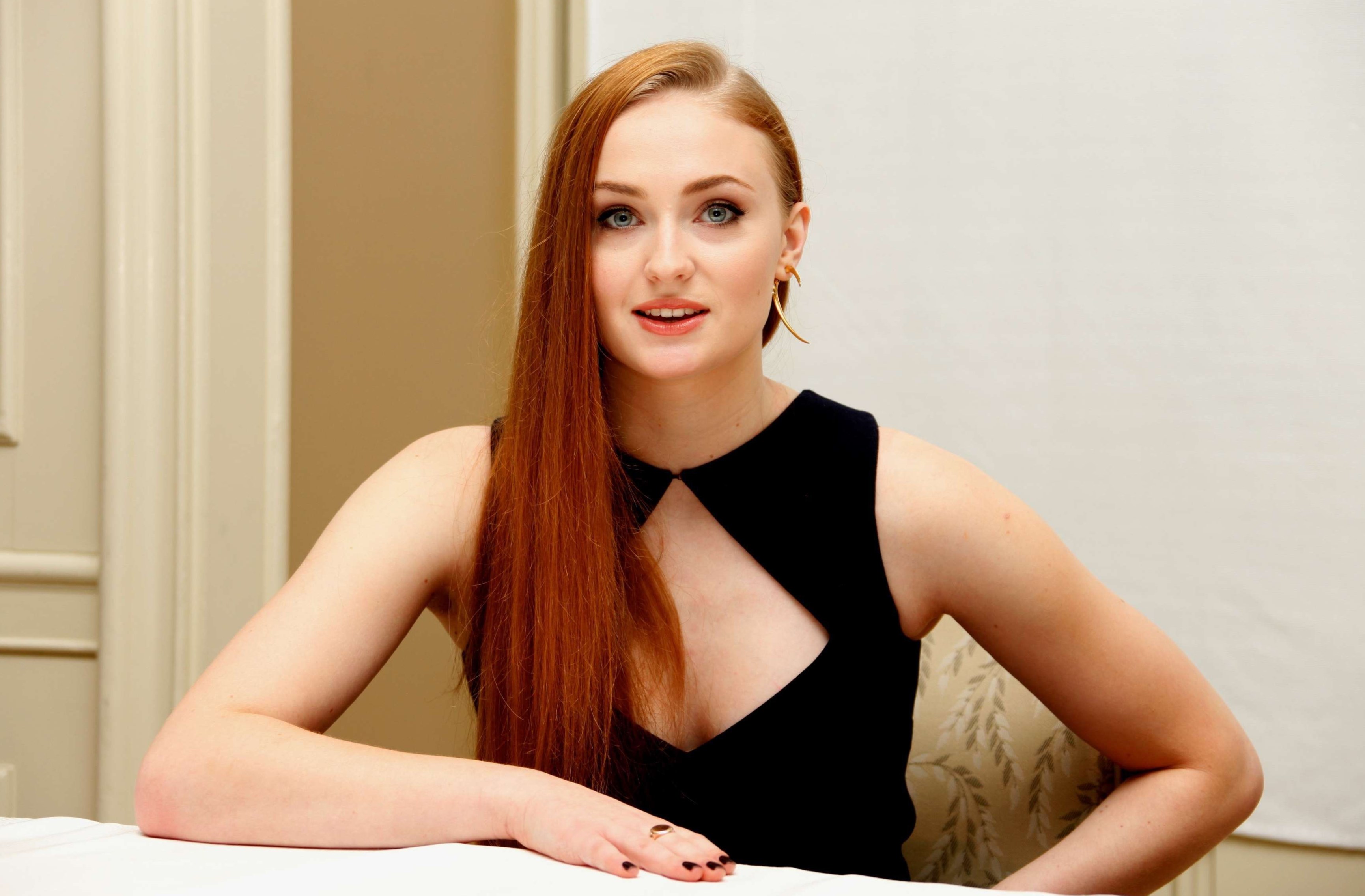 Sophie Turner Weight Height And Age