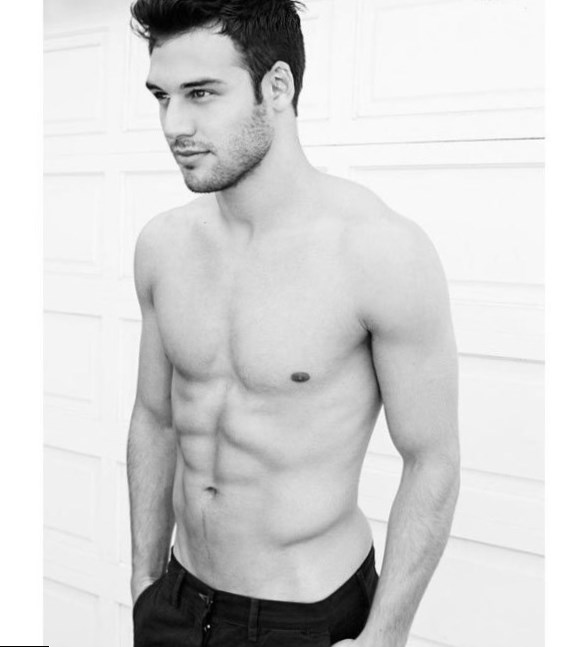 Ryan Guzman Weight Height And Age We Know It All