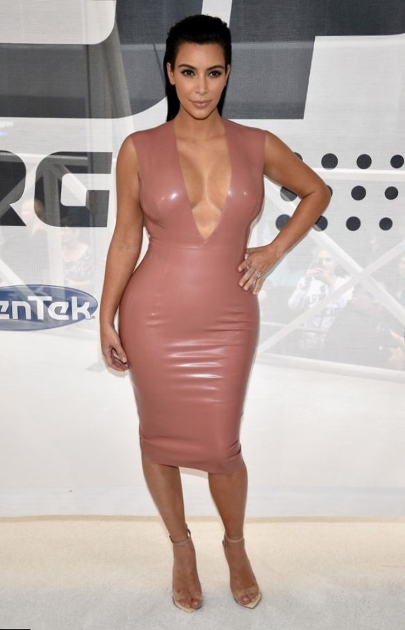 Kim Kardashian Height, Weight, Age