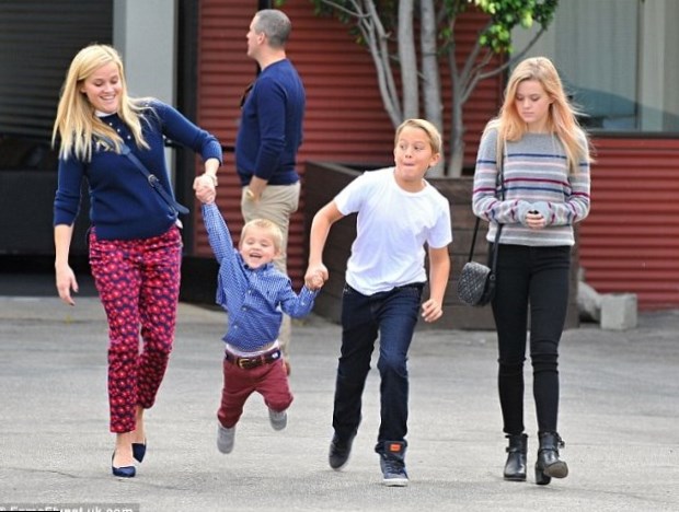 Reese Witherspoon Family