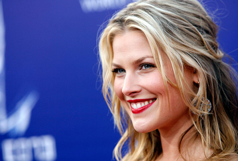 Ali Larter weight, height and age. 