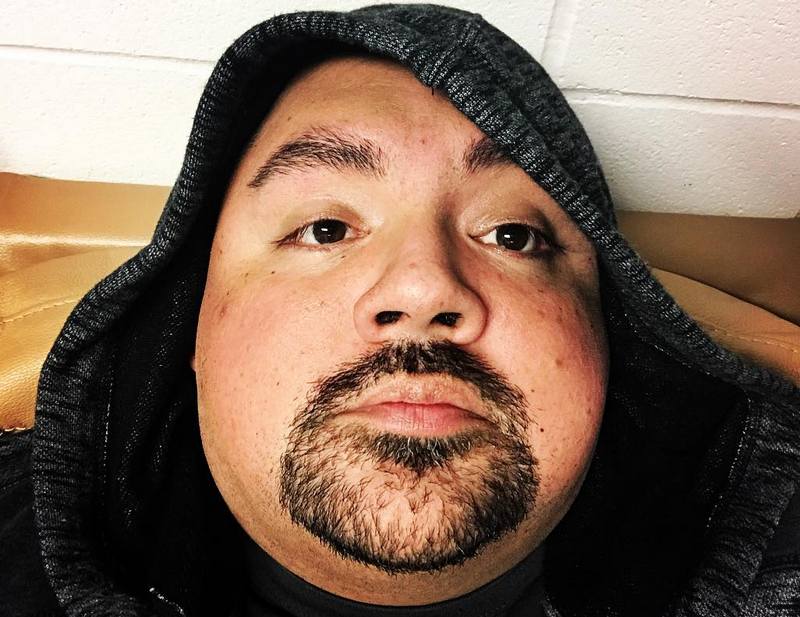 Gabriel Iglesias` eyes and hair color