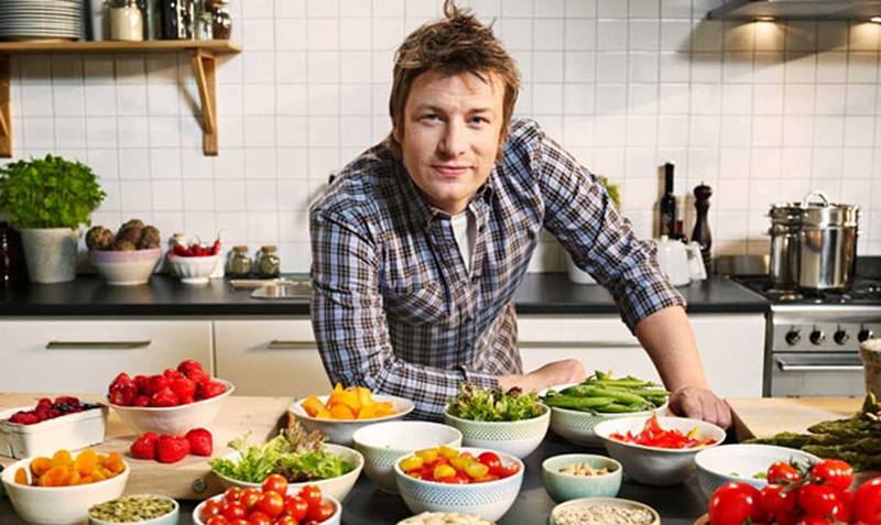 TV chef Jamie Oliver`s height, weight and age