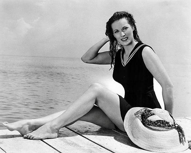 Maureen O'Hara's height, weight and body measurements