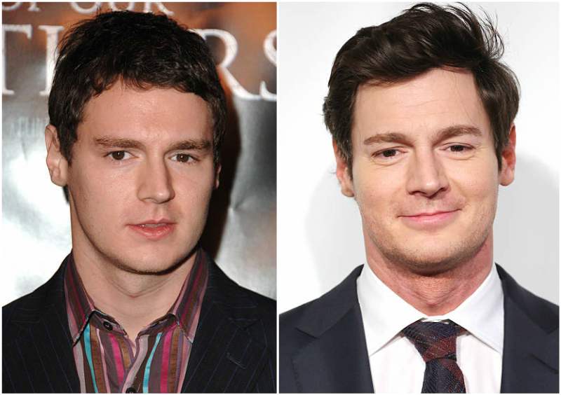 Benjamin Walker's eyes and hair color