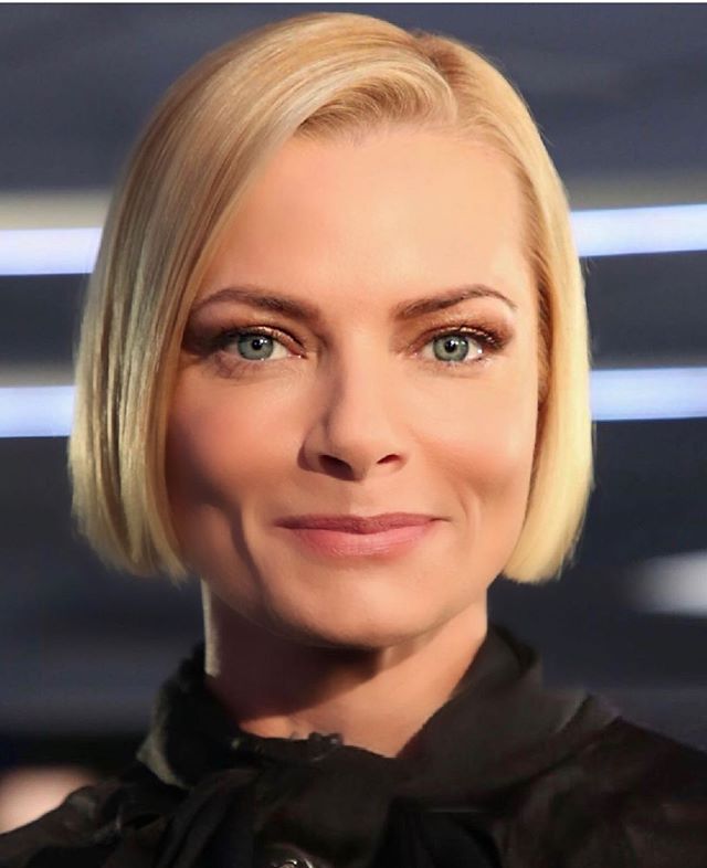  Jaime Pressly 